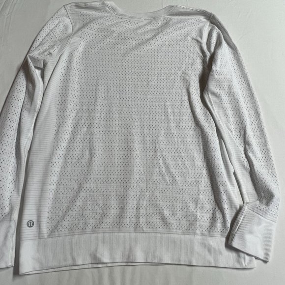 Lululemon Breeze By Long sleeve White SIZE 6 8  CHECK MEASUREMENTS - Picture 4 of 7